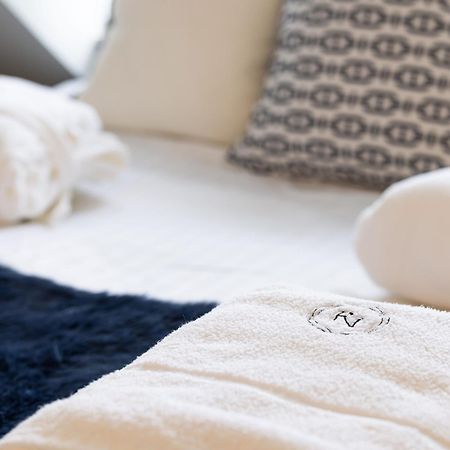 Righ Properties - Luxurious City Centre Three Bedroom Apartment Edinburg Exteriör bild